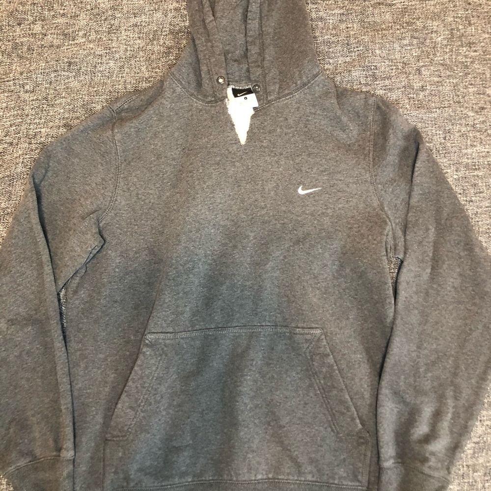 **Men’s Nike Hoodie**